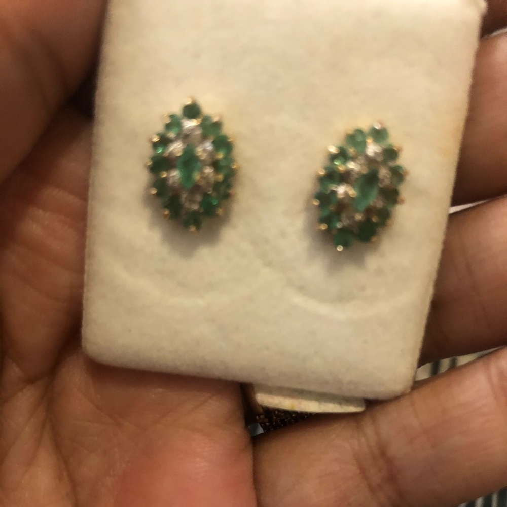 Real emerald and Diamonds earrings